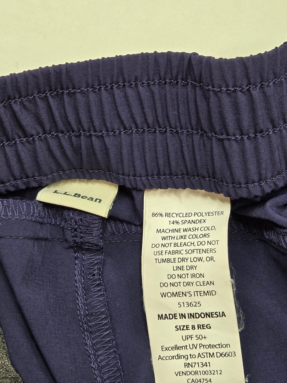 L.L. BEAN Women's L.L.Bean Stretch UPF Shorts Deepest Navy 0198 - Picture 10 of 13